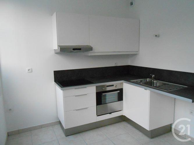 Appartement Duplex à louer - 3 pièces - 76 m2 - MONTIVILLIERS - 76 - HAUTE-NORMANDIE
