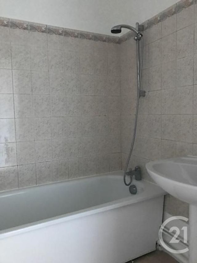 Afficher la photo en grand Appartement F3 à louer - 3 pièces - 76.0 m2 - LE HAVRE - 76 - HAUTE-NORMANDIE - Century 21 Accore