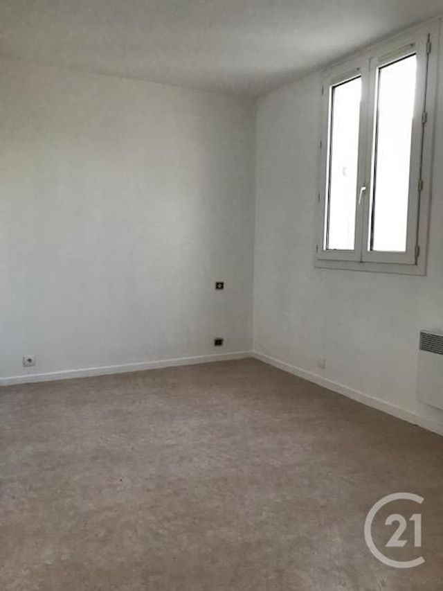 Afficher la photo en grand Appartement F3 à louer - 3 pièces - 76.0 m2 - LE HAVRE - 76 - HAUTE-NORMANDIE - Century 21 Accore