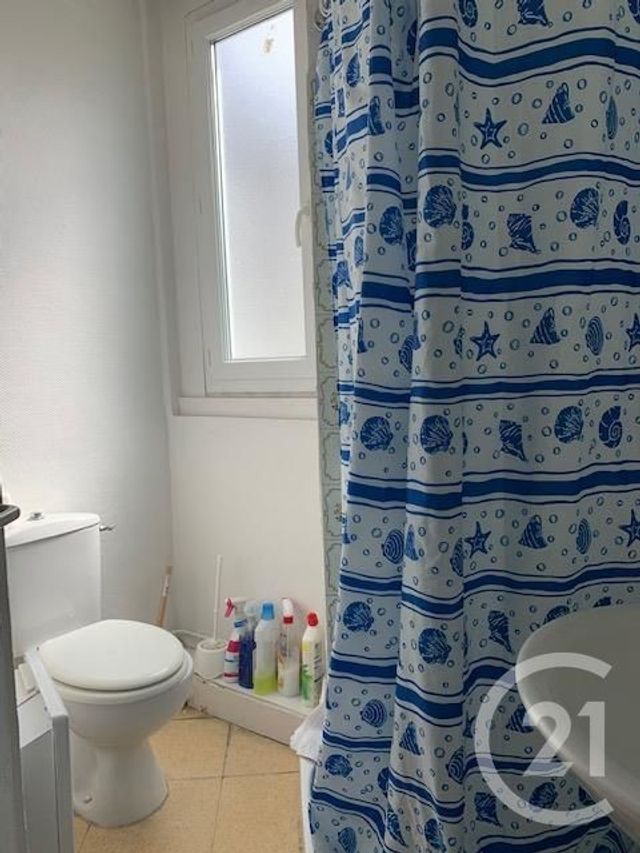 Afficher la photo en grand Appartement F4 à louer - 4 pièces - 55.0 m2 - LE HAVRE - 76 - HAUTE-NORMANDIE - Century 21 Accore