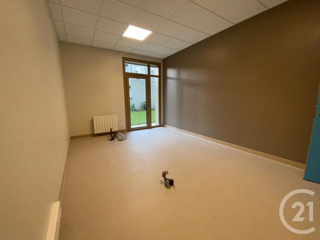 Afficher la photo en grand commerce à louer - 17.55 m2 - LE HAVRE - 76 - HAUTE-NORMANDIE - Century 21 Accore