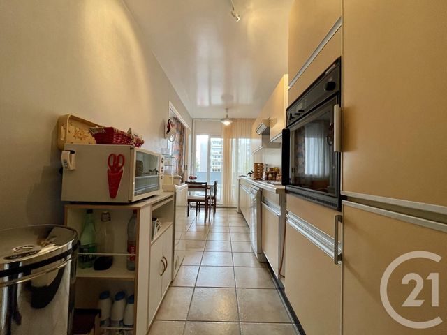 Appartement F4 à vendre - 4 pièces - 80.79 m2 - LE HAVRE - 76 - HAUTE-NORMANDIE - Century 21 Accore Appartement F4 à vendre - 4 pièces - 80.79 m2 - LE HAVRE - 76 - HAUTE-NORMANDIE - Century 21 Accore