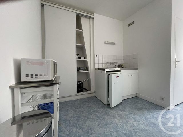 Appartement F1 à vendre - 1 pièce - 28.05 m2 - LE HAVRE - 76 - HAUTE-NORMANDIE - Century 21 Accore Appartement F1 à vendre - 1 pièce - 28.05 m2 - LE HAVRE - 76 - HAUTE-NORMANDIE - Century 21 Accore
