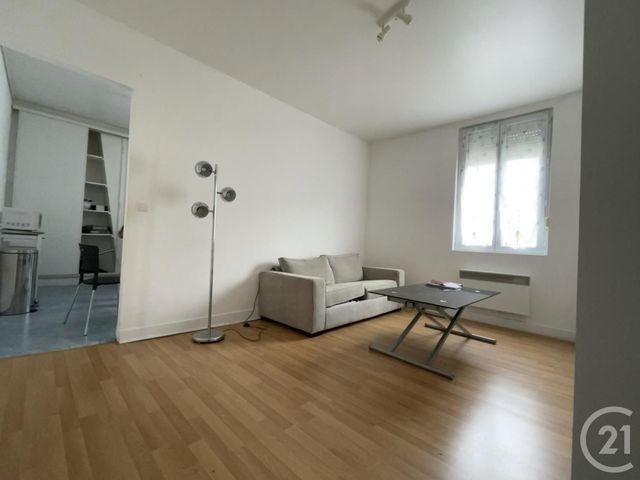 Appartement F1 à vendre - 1 pièce - 28.05 m2 - LE HAVRE - 76 - HAUTE-NORMANDIE - Century 21 Accore Appartement F1 à vendre - 1 pièce - 28.05 m2 - LE HAVRE - 76 - HAUTE-NORMANDIE - Century 21 Accore