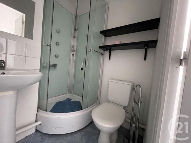 Appartement F1 à vendre - 1 pièce - 28.05 m2 - LE HAVRE - 76 - HAUTE-NORMANDIE - Century 21 Accore Appartement F1 à vendre - 1 pièce - 28.05 m2 - LE HAVRE - 76 - HAUTE-NORMANDIE - Century 21 Accore
