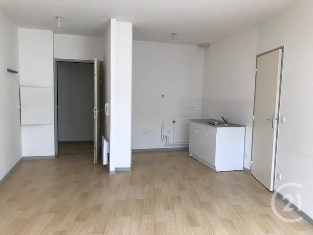 Appartement F1 à louer - 1 pièce - 46.9 m2 - LE HAVRE - 76 - HAUTE-NORMANDIE - Century 21 Accore Appartement F1 à louer - 1 pièce - 46.9 m2 - LE HAVRE - 76 - HAUTE-NORMANDIE - Century 21 Accore