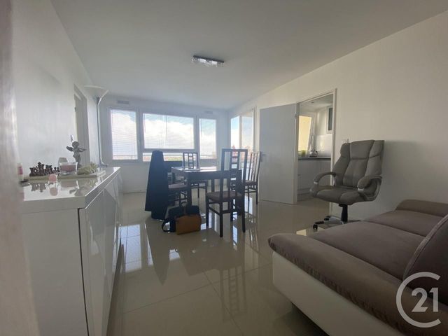 Appartement F4 à vendre - 4 pièces - 78.0 m2 - LE HAVRE - 76 - HAUTE-NORMANDIE - Century 21 Accore Appartement F4 à vendre - 4 pièces - 78.0 m2 - LE HAVRE - 76 - HAUTE-NORMANDIE - Century 21 Accore