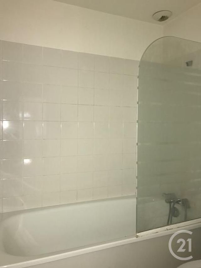 Appartement F2 à louer - 2 pièces - 30.0 m2 - LE HAVRE - 76 - HAUTE-NORMANDIE - Century 21 Accore Appartement F2 à louer - 2 pièces - 30.0 m2 - LE HAVRE - 76 - HAUTE-NORMANDIE - Century 21 Accore