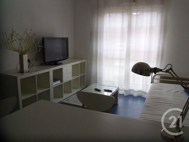 Afficher la photo en grand Appartement F1 à louer - 1 pièce - 20.0 m2 - LE HAVRE - 76 - HAUTE-NORMANDIE - Century 21 Accore