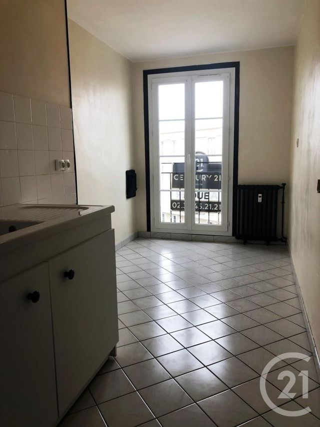 Afficher la photo en grand Appartement F4 à louer - 4 pièces - 85.5 m2 - LE HAVRE - 76 - HAUTE-NORMANDIE - Century 21 Accore