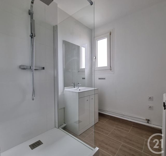 Afficher la photo en grand Appartement F4 à vendre - 4 pièces - 72.06 m2 - LE HAVRE - 76 - HAUTE-NORMANDIE - Century 21 Accore