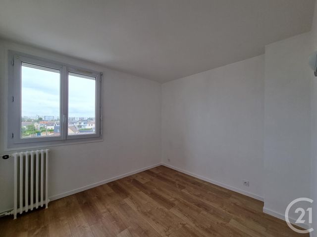 Afficher la photo en grand Appartement F4 à vendre - 4 pièces - 72.06 m2 - LE HAVRE - 76 - HAUTE-NORMANDIE - Century 21 Accore
