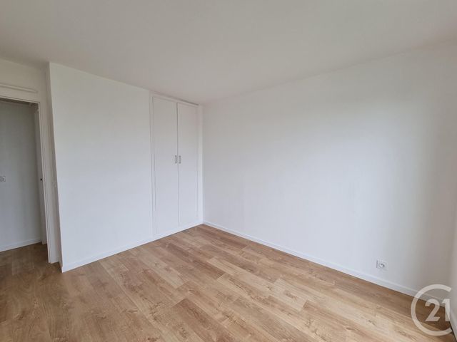 Afficher la photo en grand Appartement F4 à vendre - 4 pièces - 72.06 m2 - LE HAVRE - 76 - HAUTE-NORMANDIE - Century 21 Accore