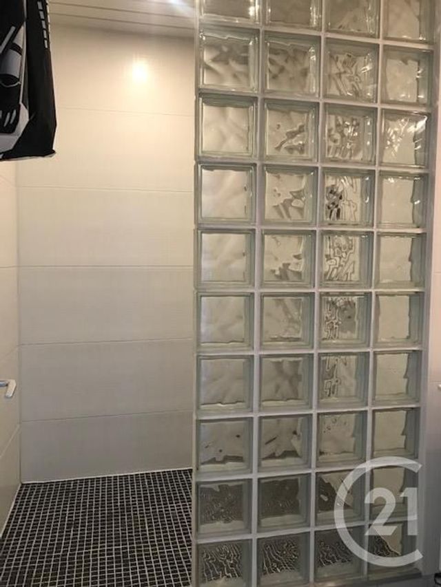 Afficher la photo en grand Appartement F3 à louer - 3 pièces - 63.71 m2 - LE HAVRE - 76 - HAUTE-NORMANDIE - Century 21 Accore