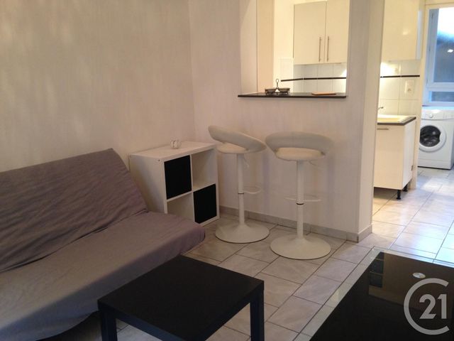Afficher la photo en grand Appartement F1 à louer - 1 pièce - 21.0 m2 - LE HAVRE - 76 - HAUTE-NORMANDIE - Century 21 Accore