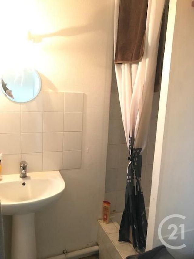 Afficher la photo en grand Appartement F3 à louer - 3 pièces - 43.1 m2 - LE HAVRE - 76 - HAUTE-NORMANDIE - Century 21 Accore