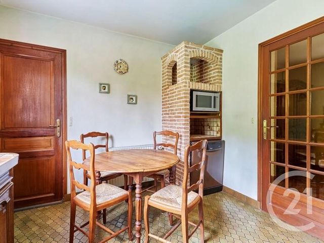 maison à louer - 5 pièces - 134.3 m2 - LA RIVIERE ST SAUVEUR - 14 - BASSE-NORMANDIE - Century 21 Accore