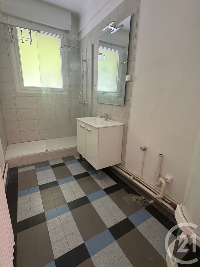 Appartement F4 à louer - 4 pièces - 111.1 m2 - LE HAVRE - 76 - HAUTE-NORMANDIE - Century 21 Accore