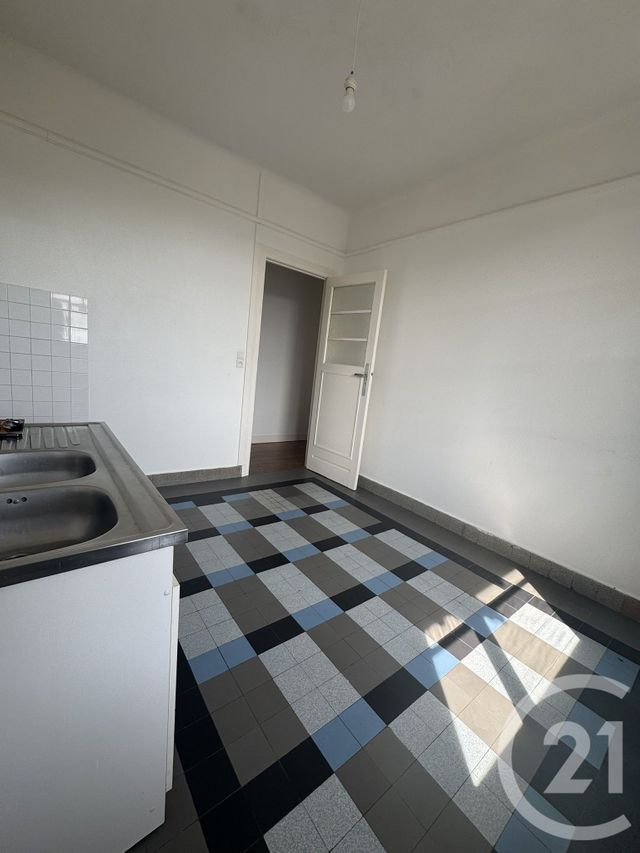 Appartement F4 à louer - 4 pièces - 111.1 m2 - LE HAVRE - 76 - HAUTE-NORMANDIE - Century 21 Accore