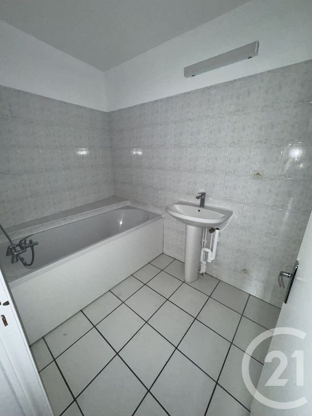 Appartement F3 bis à louer - 3 pièces - 64.0 m2 - LE HAVRE - 76 - HAUTE-NORMANDIE - Century 21 Accore
