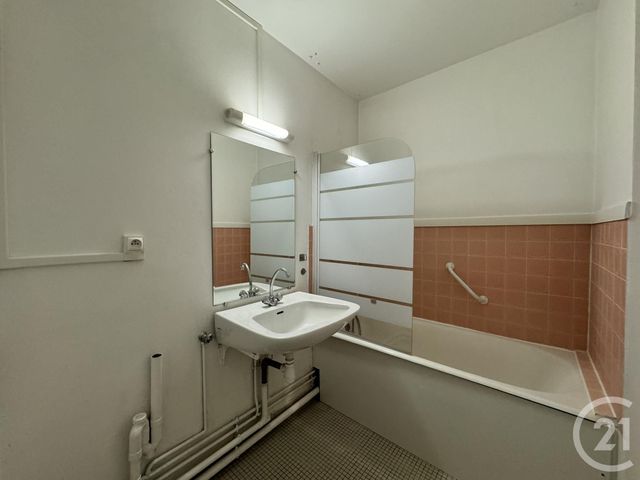 Appartement F2 à louer - 2 pièces - 49.0 m2 - LE HAVRE - 76 - HAUTE-NORMANDIE - Century 21 Accore